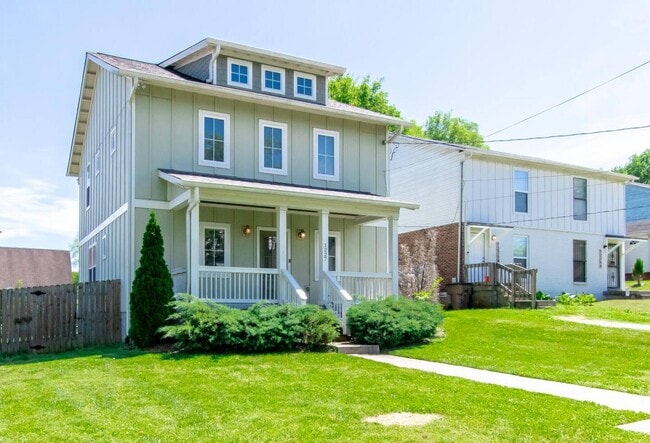 Building Photo - 1227 Katie Ave
