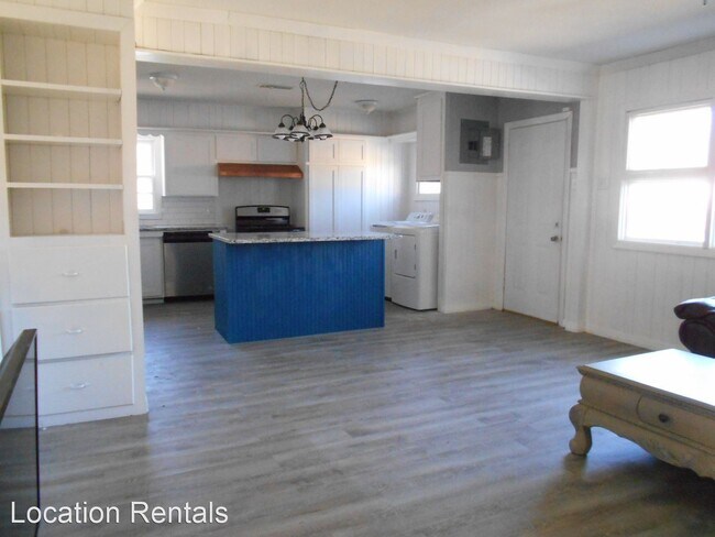 Building Photo - 3 br, 2 bath House - 2614 31st Street