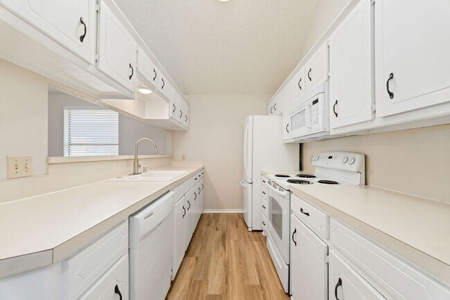 Building Photo - Cute 3/1/1 in Frenship!