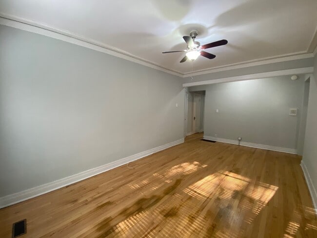 Foto del edificio - 6740 N Lakewood Ave
