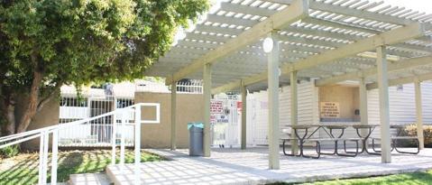 Foto del edificio - 76 Country Mile Rd-