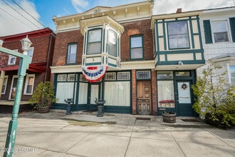 Building Photo - 140 Broad St