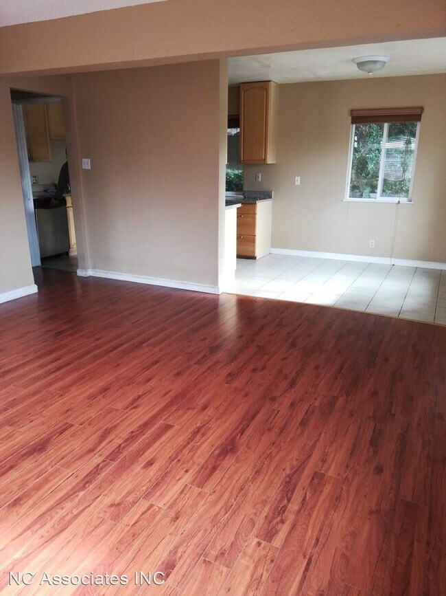 Building Photo - 3 br, 1 bath Apartment - 2889 Alma St, Unit 1