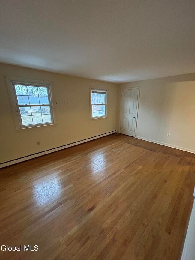 Foto del edificio - 6 Davis Ave