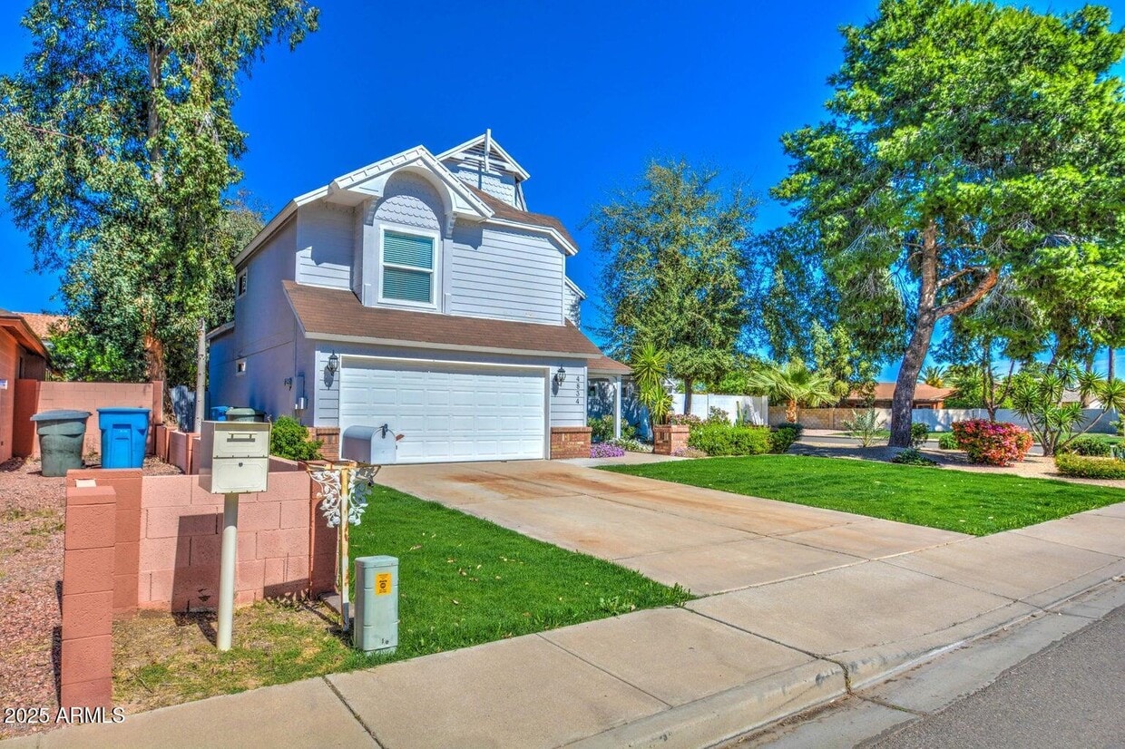 Foto principal - 4834 E Hillery Dr