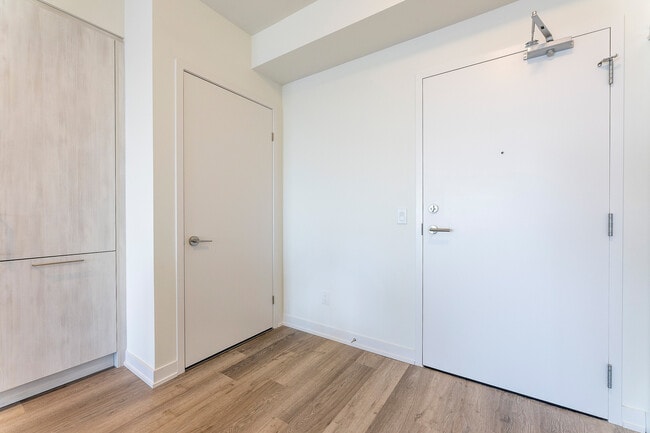 Building Photo - 6 David Eyer Rd