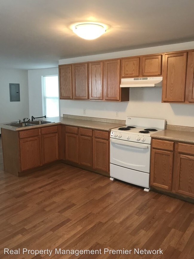 Building Photo - 24 Martin St