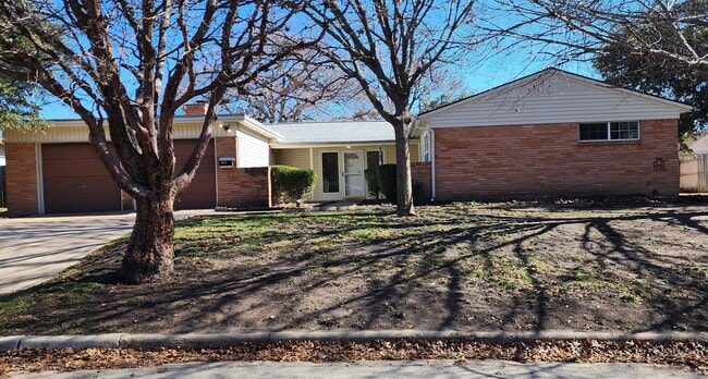 Building Photo - 3105 Durango Rd