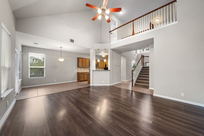 Foto del edificio - 24247 Mountain Bend