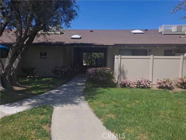Building Photo - 13654 La Jolla Cir