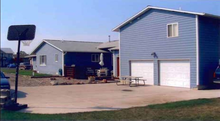 Foto principal - 208 Quinella St