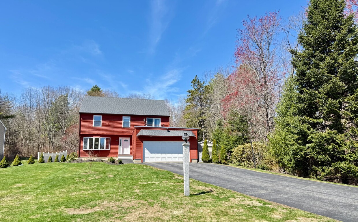 Meticulously Maintained 3BD/2.5BA Home in Quiet Westbrook Neighborhood! - Meticulously Maintained 3BD/2.5BA Home in Quiet Westbrook Neighborhood!