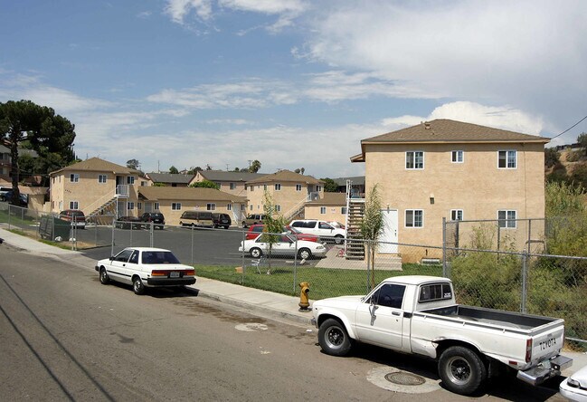Building Photo - 4986-4992 Auburn Dr