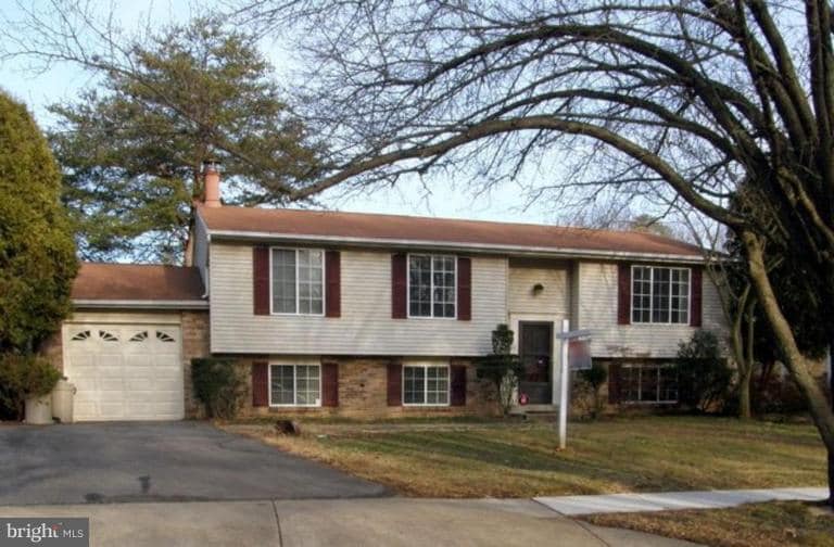 Primary Photo - 9218 Briarchip St