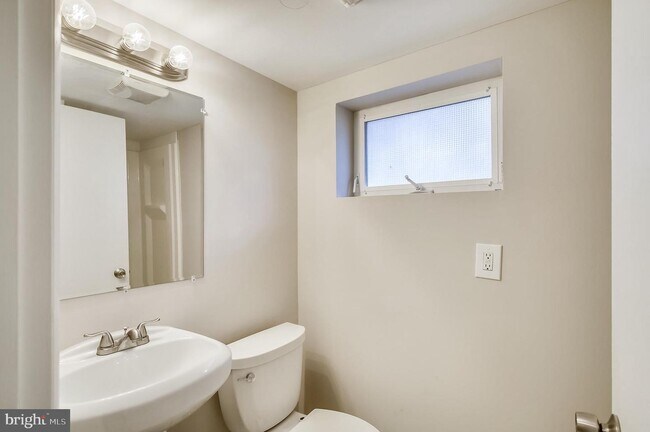 Foto del edificio - 3102 White Ave