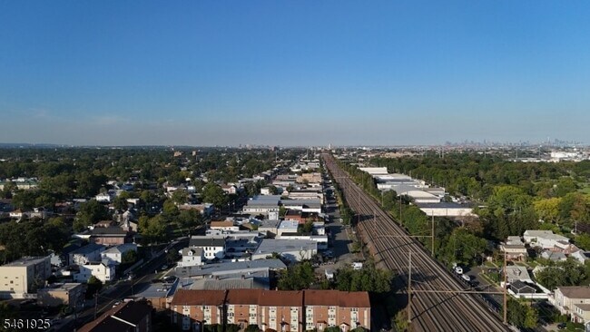 Foto del edificio - 102 E Elizabeth Ave
