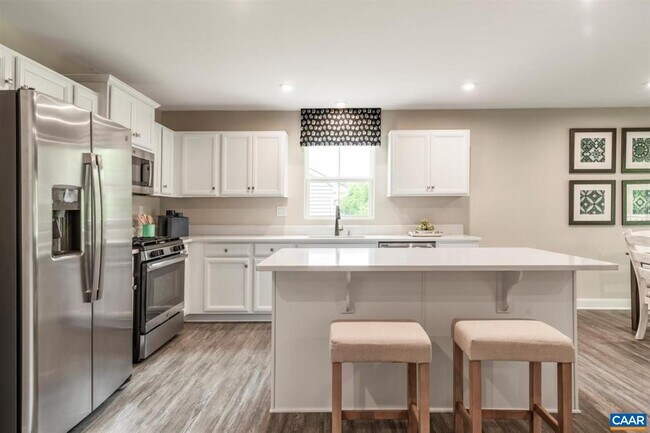 Building Photo - 91 GUNNISON Dr