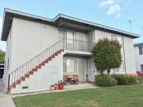 Building Photo - 337 Kuehnis Dr