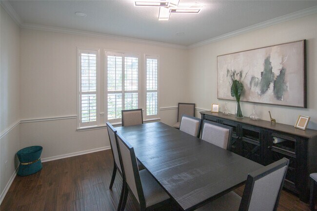 Foto del edificio - 5810 Parkdale Ct