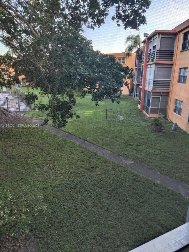 Foto del edificio - 4384 NW 9th Ave