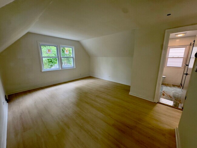 Foto del edificio - 1335 Marengo Ave