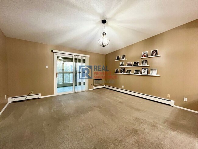 Foto del edificio - 3022 S Wheeling Way