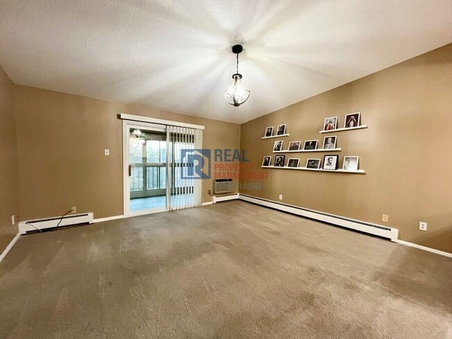 Building Photo - 3022 S Wheeling Way