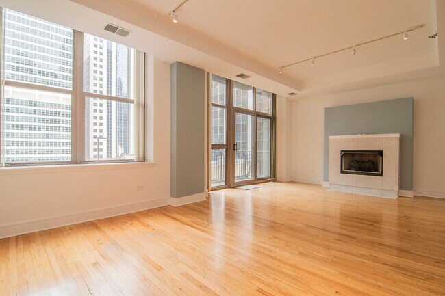Foto del edificio - 212 W Washington St