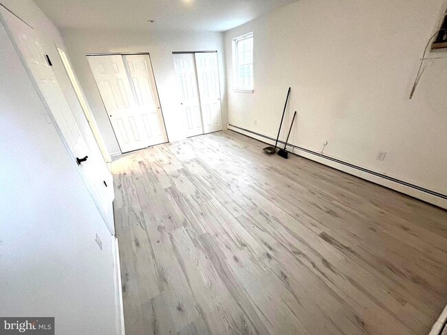 Building Photo - 6010 Bingham St