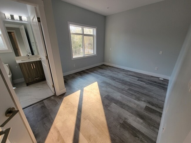Building Photo - 808 Glenwood Ave