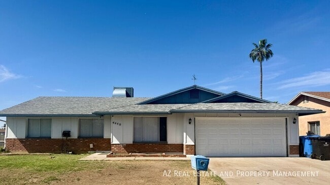 Photo - 4440 W Yucca St House