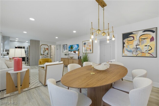 Foto del edificio - 609 12th Ave S