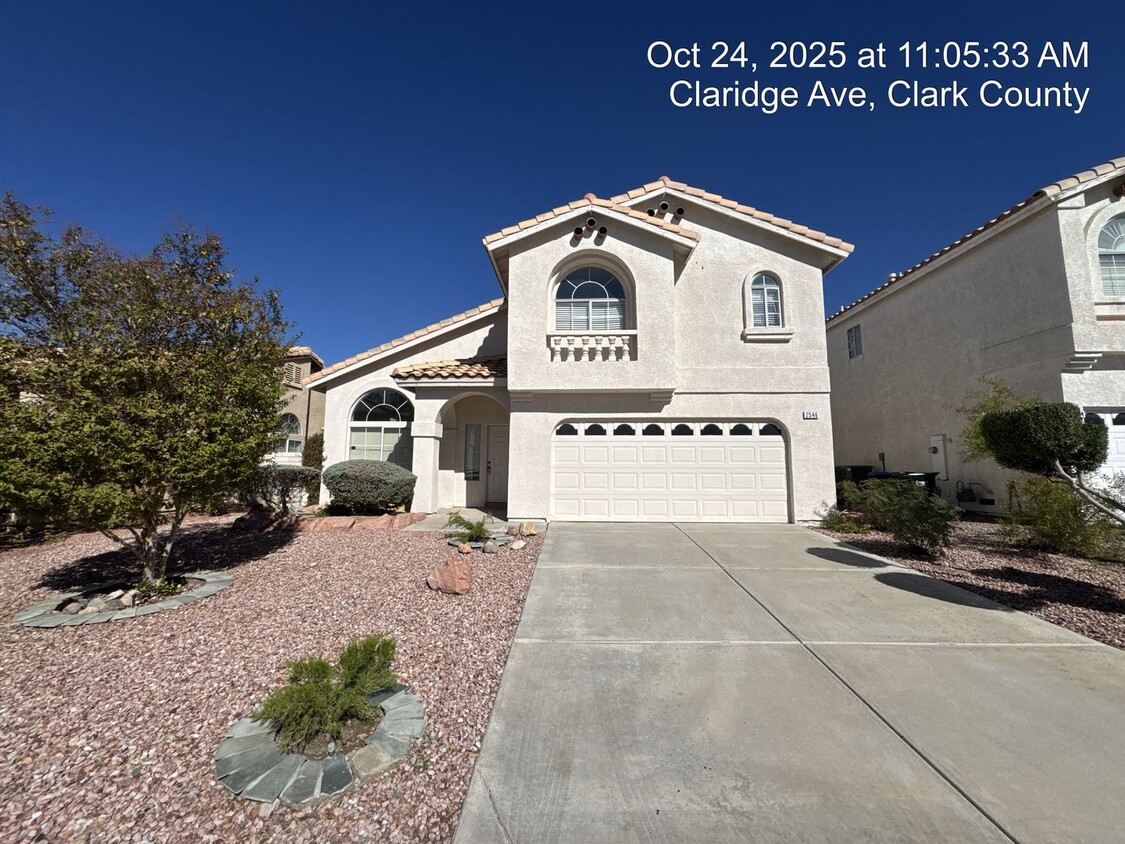 Primary Photo - Tri-Level Home with Pool & Spa in Henderso...