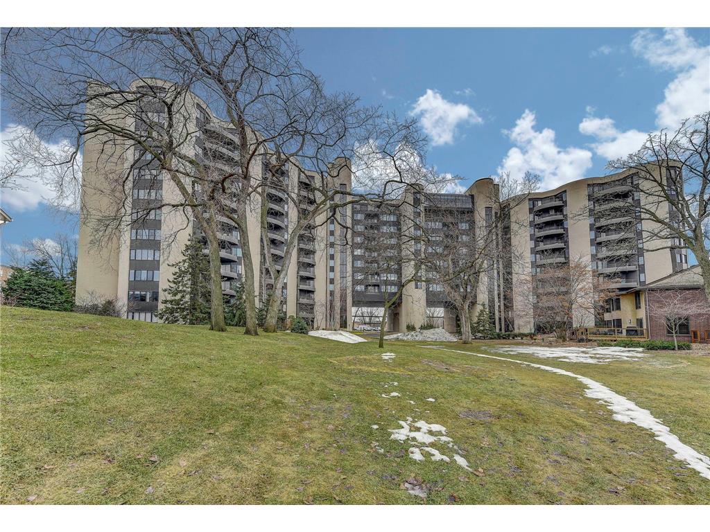 3141 Dean Ct Unit 104, Minneapolis, MN 55416 Condo for Rent in