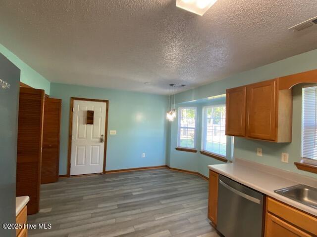 Foto del edificio - 114 Lawndale Ln