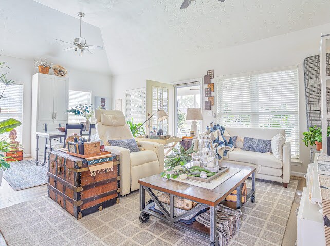 Sala de estar compartida - 111 Havenwood Way