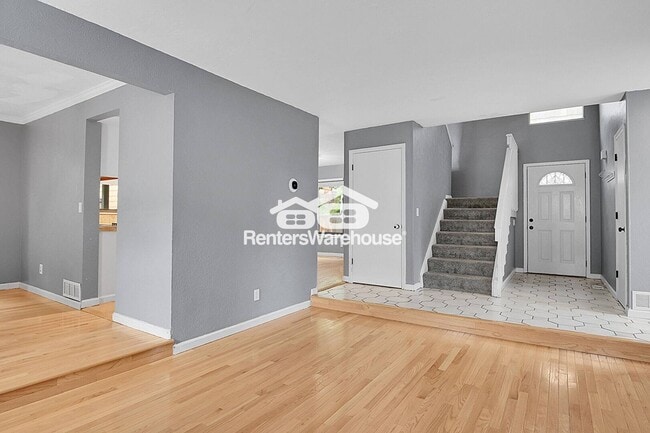 Building Photo - 10222 W Ida Ave