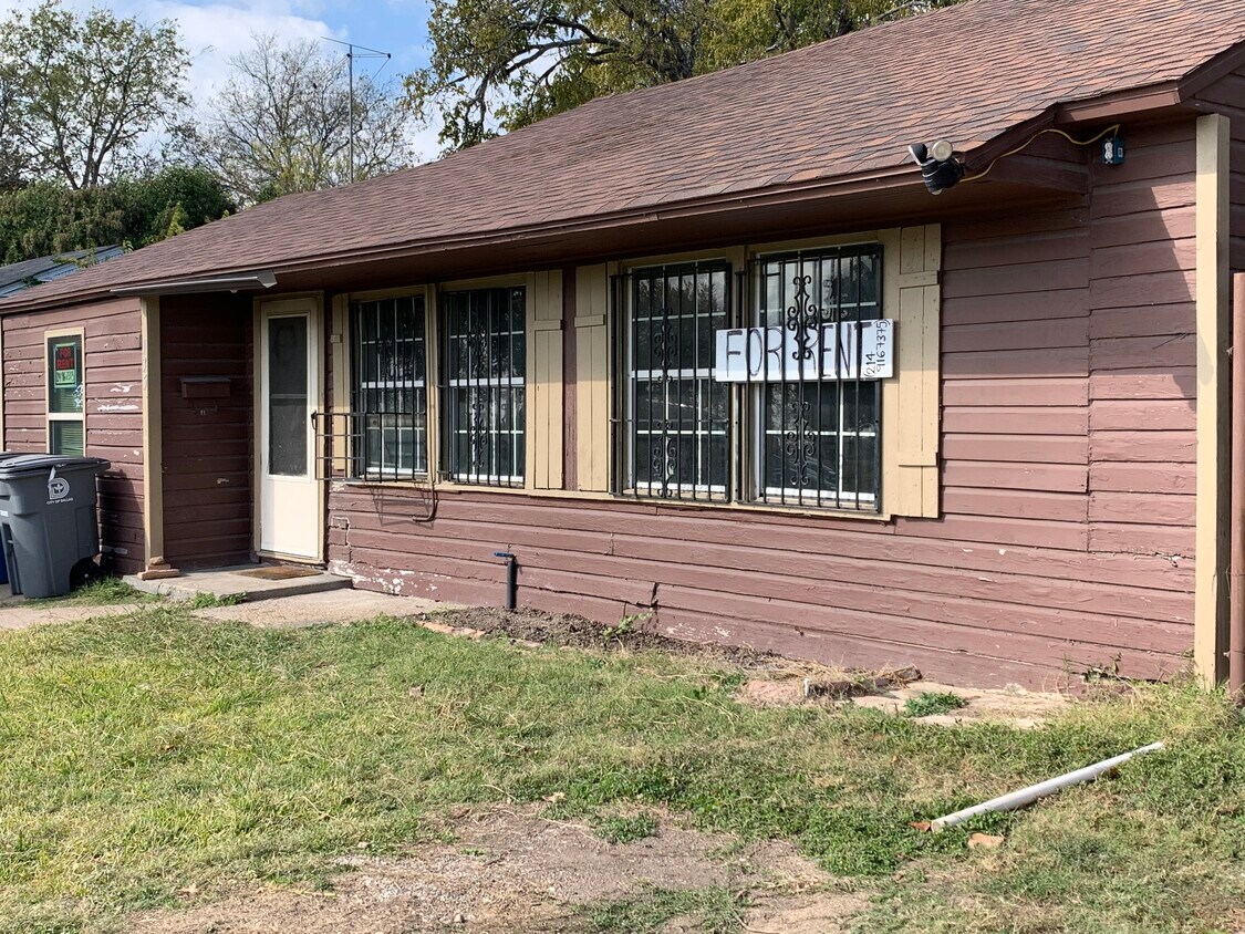135 W Kiest Blvd, Dallas, TX 75224 House for Rent in Dallas, TX