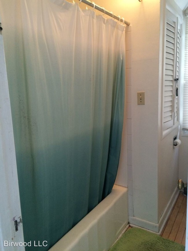 Building Photo - 1312 Chandler St