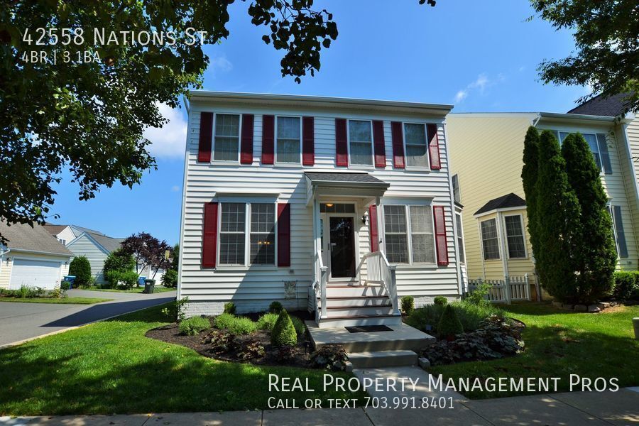 A Must SeeBeautifully Updated 4 Bedroom 3... House Rental in South