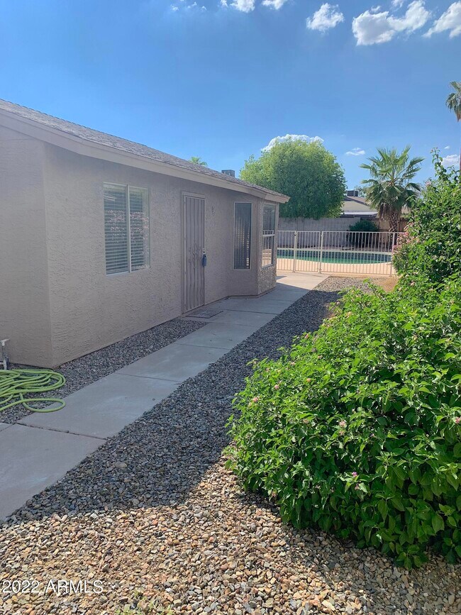 Foto del edificio - 19842 N 9th St