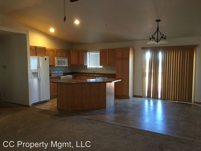 Foto del edificio - 22765 Pickarts Ln