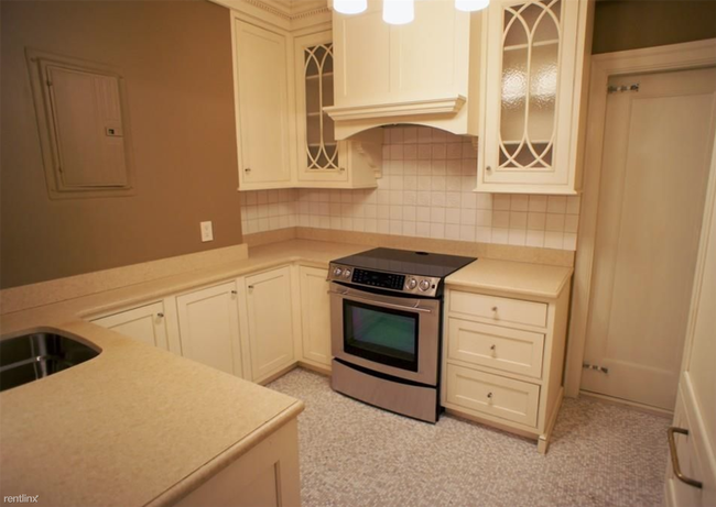 Building Photo - 2 br, 1 bath  - 180 Commonwealth Ave Apt 8