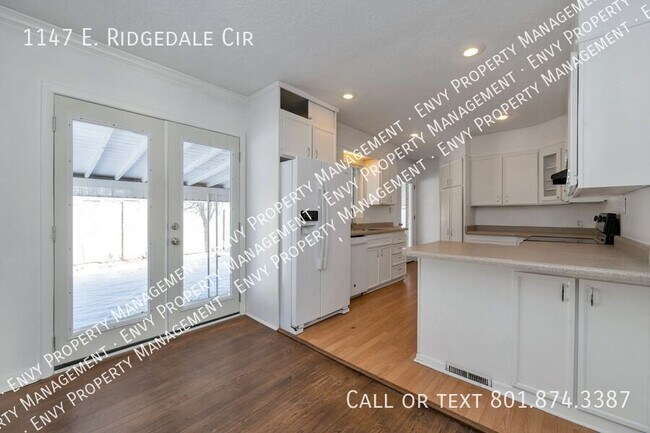 Foto del edificio - 1147 E Ridgedale Cir
