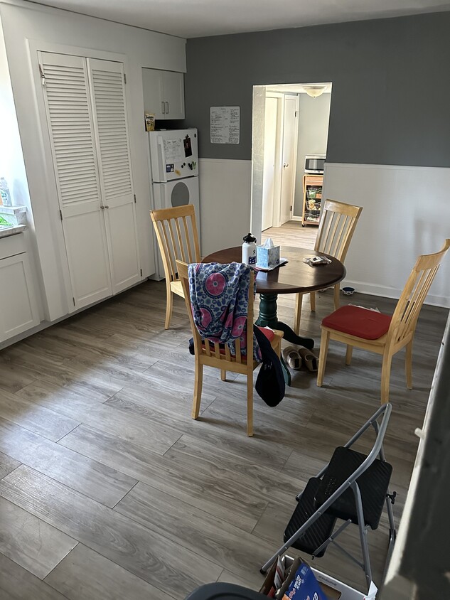 Foto principal - 2883 W Liberty Ave