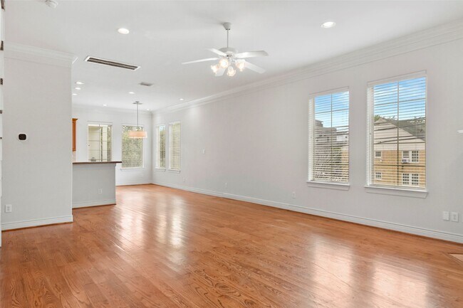 Foto del edificio - 4501 Crawford St