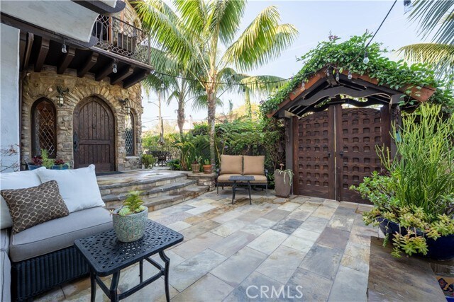 Foto del edificio - 1481 Santa Cruz St