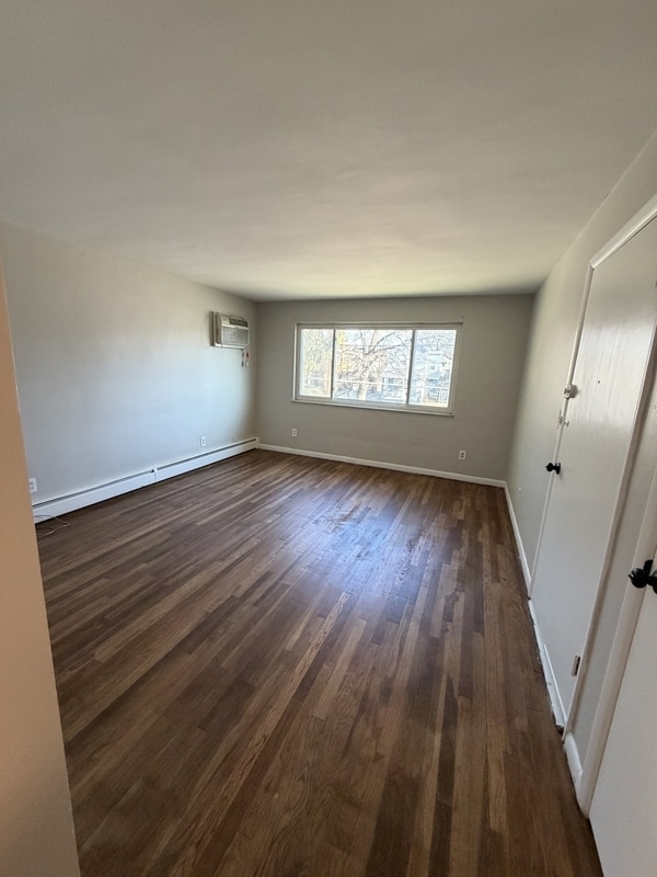 Building Photo - 6155 Ridge Ave