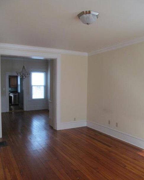 Building Photo - 116 N 3rd St