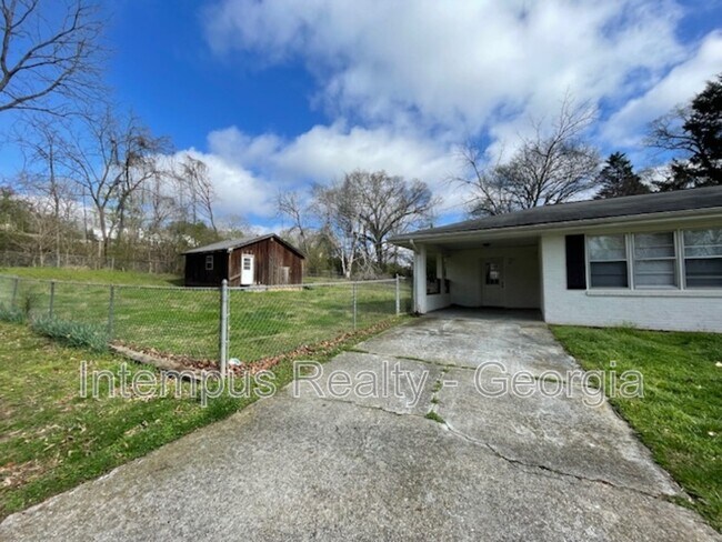 Foto del edificio - 633 White St